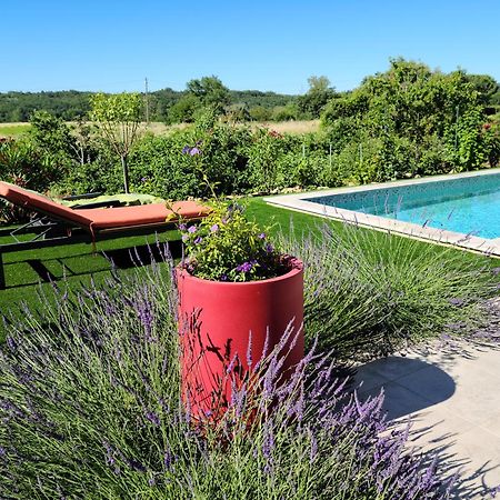 לינה וארוחת בוקר Saint-Laurent-la-Vernède Les Papillons D'Uzes מראה חיצוני תמונה